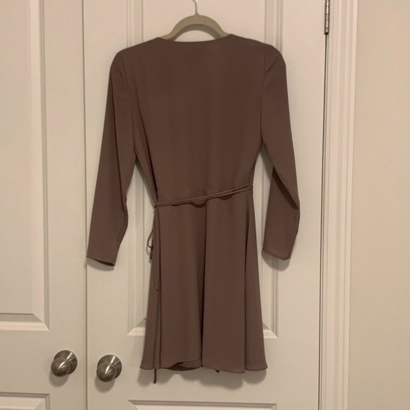 Babaton Optima Dress - Picture 2 of 5